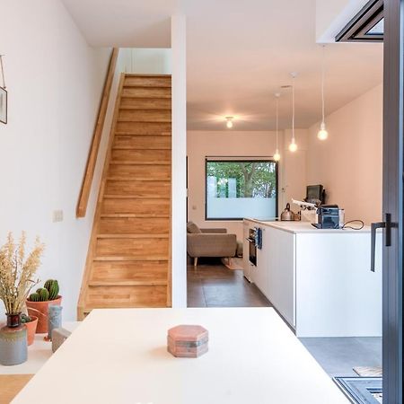 Stylishly Furnished Private Home In A Vibrant Area แอนต์เวิร์ป ภายนอก รูปภาพ