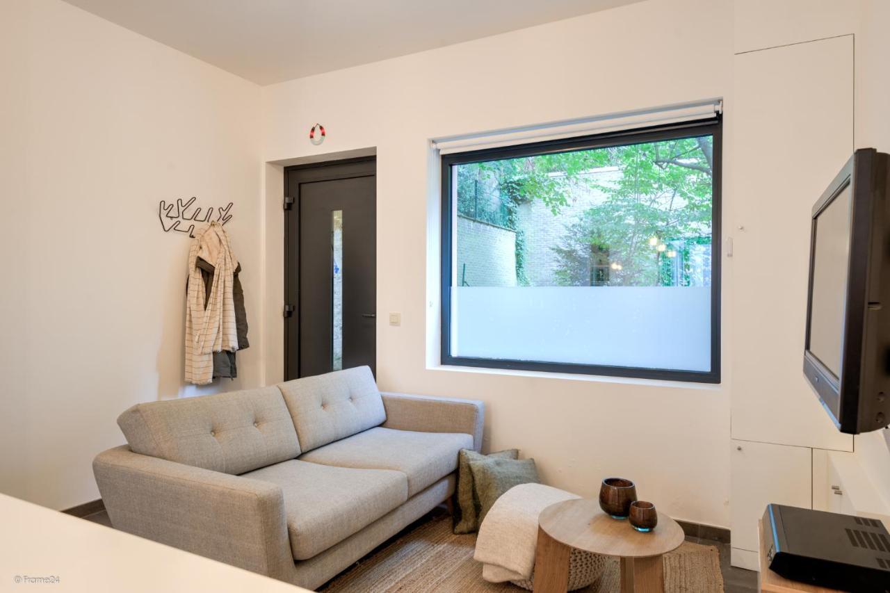 Stylishly Furnished Private Home In A Vibrant Area แอนต์เวิร์ป ภายนอก รูปภาพ