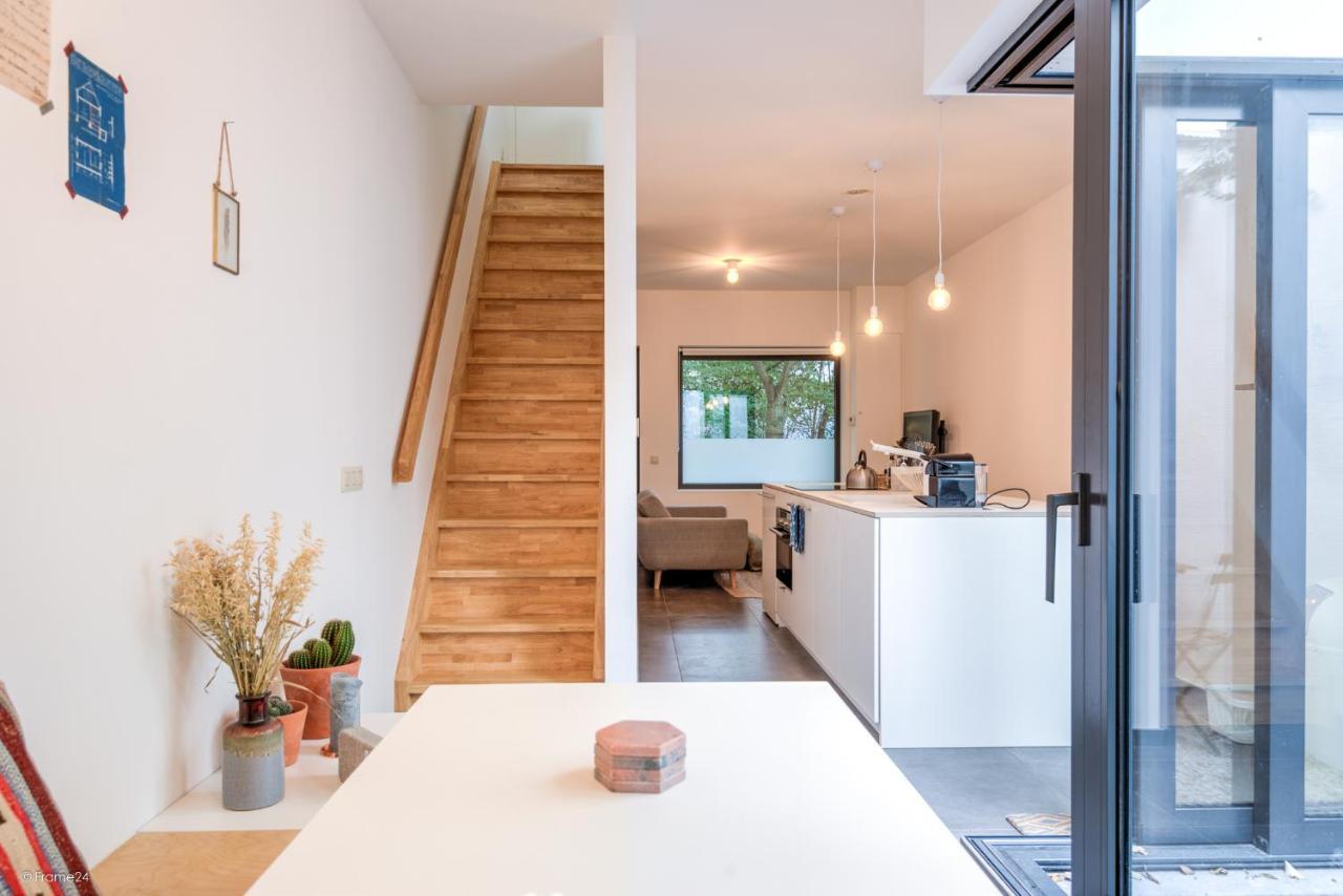 Stylishly Furnished Private Home In A Vibrant Area แอนต์เวิร์ป ภายนอก รูปภาพ