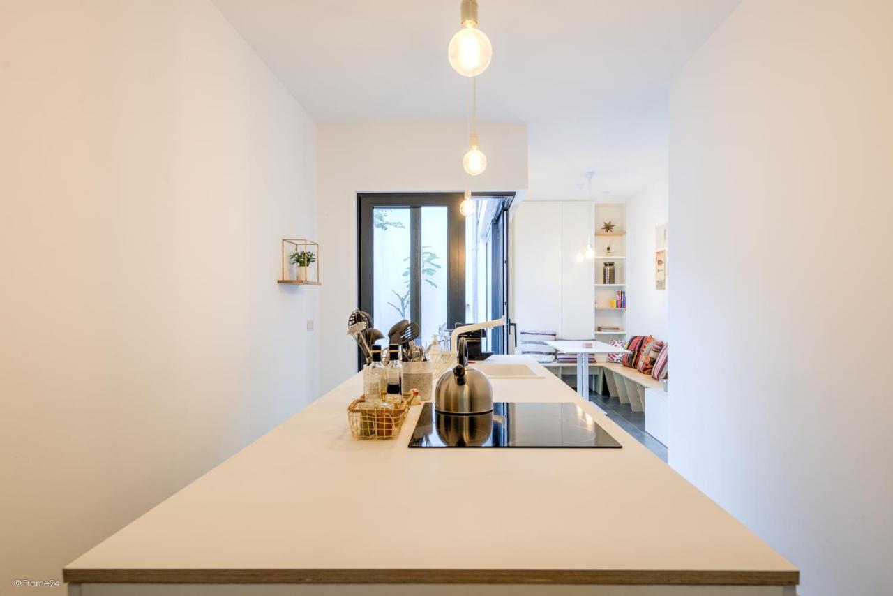 Stylishly Furnished Private Home In A Vibrant Area แอนต์เวิร์ป ภายนอก รูปภาพ